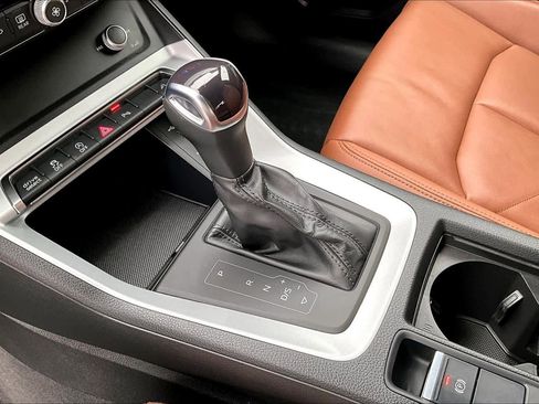 Used 2022 Audi Q3 2.0T Premium w/ Convenience Package image 15