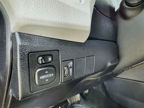 Used 2014 Toyota Corolla LE FWD image 10