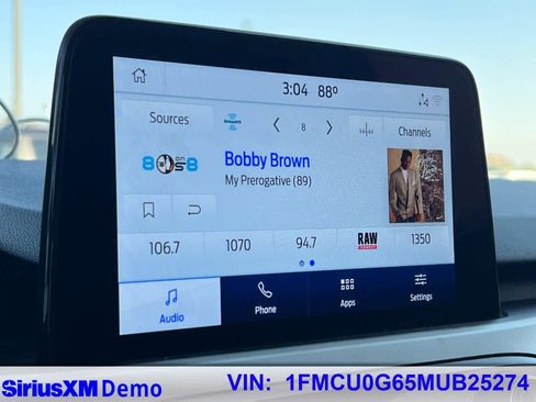 Used 2021 Ford Escape SE image 30