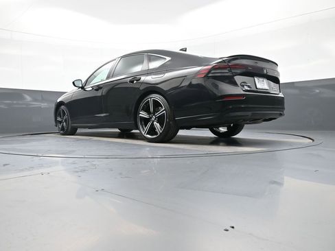 Certified 2023 Honda Accord Sport image 30