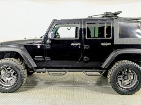 Used 2015 Jeep Wrangler Unlimited Sport w/ Quick Order Package 24S AWD/4WD image 3