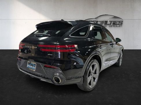 Used 2023 Genesis GV70 2.5T w/ Sport Prestige Package image 11