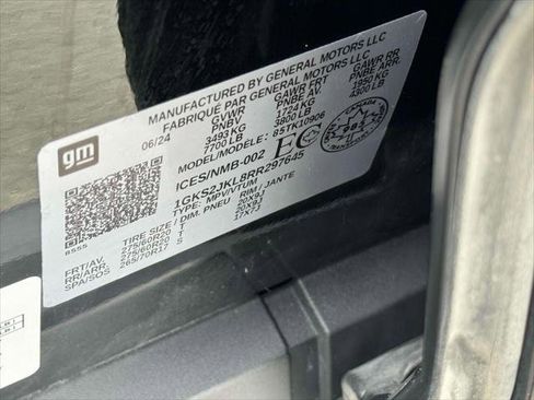 Certified 2024 GMC Yukon XL Denali image 17