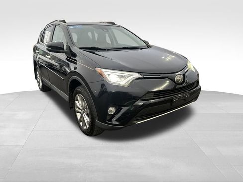 Used 2017 Toyota RAV4 Limited image 1