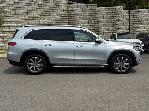 Used 2023 Mercedes-Benz GLS 450 4MATIC image 11