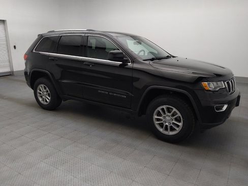 Used 2018 Jeep Grand Cherokee Laredo AWD/4WD image 11