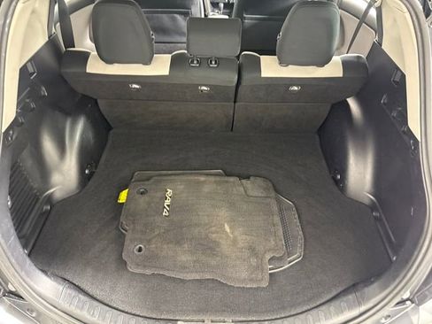 Used 2017 Toyota RAV4 XLE image 25