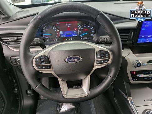 Certified 2023 Ford Explorer XLT w/ Equipment Group 202A AWD/4WD image 19