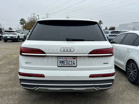 Used 2021 Audi Q7 3.0T Premium Plus image 4