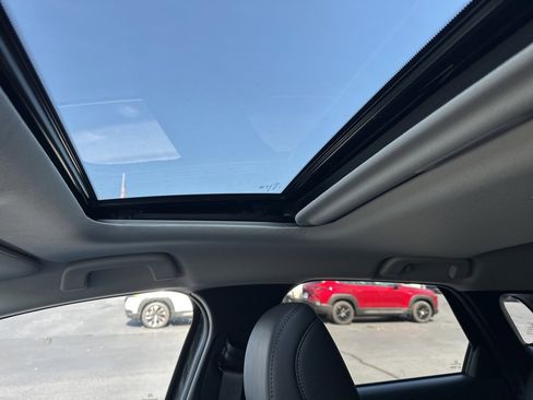 New 2025 MAZDA CX-30 AWD 2.5 S w/ Preferred Package image 36