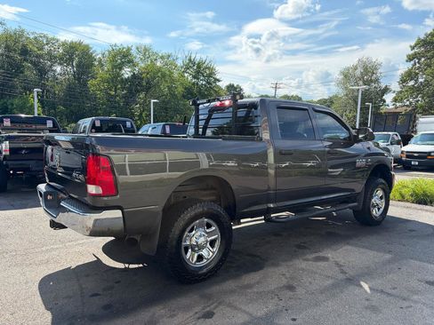 Used 2018 RAM 2500 Tradesman w/ Chrome Appearance Group AWD/4WD image 7