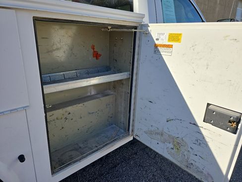 Used 2015 RAM 2500 Tradesman image 21