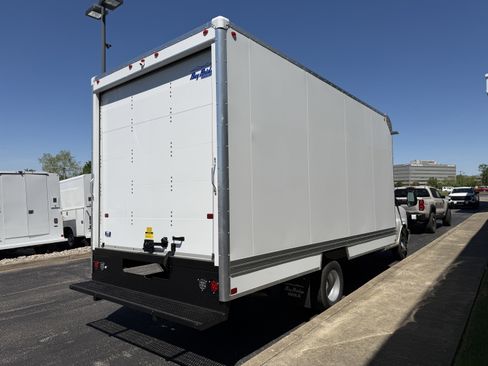 New 2026 Chevrolet Express 4500 w/ Power Convenience Package RWD image 7