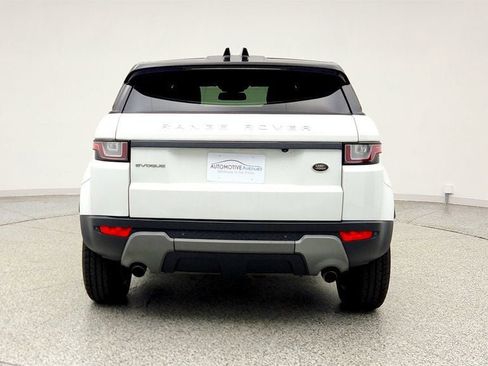Used 2017 Land Rover Range Rover Evoque SE Premium image 6