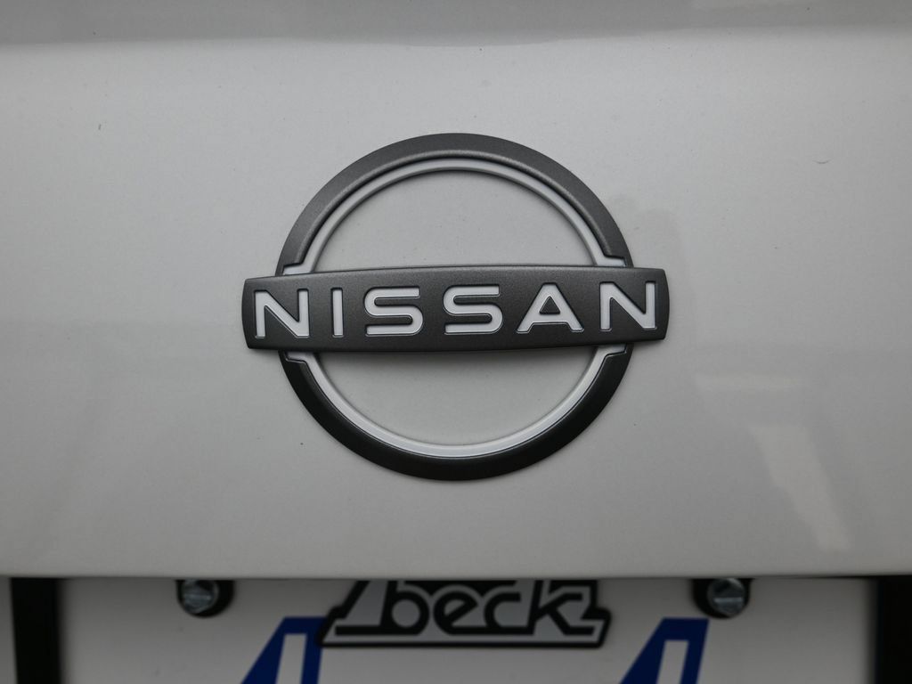 New 2025 Nissan Versa SV w/ Trunk Package FWD image 18
