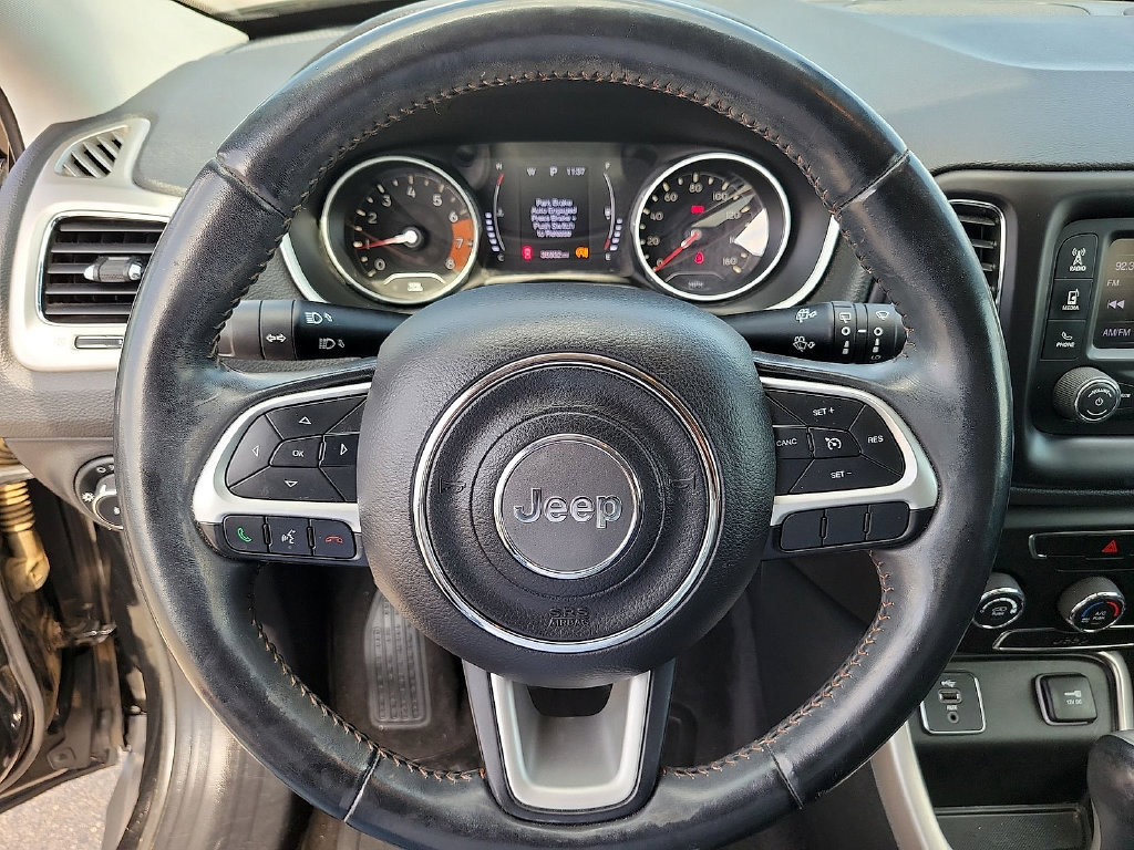 Used 2018 Jeep Compass Latitude FWD image 21