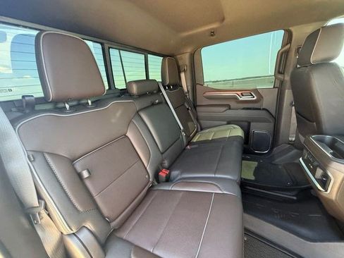 Used 2022 GMC Sierra 1500 Denali w/ Technology Package AWD/4WD image 17