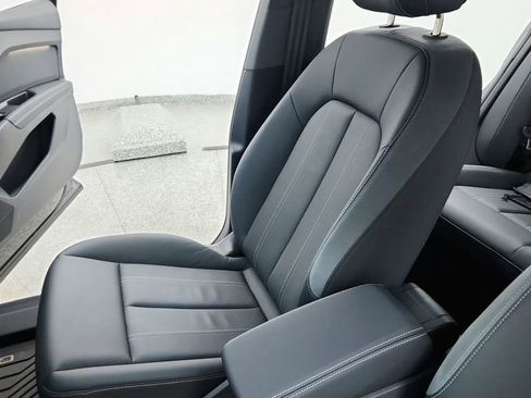 Used 2024 Audi Q4 e-tron Premium w/ Convenience Package image 22