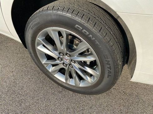 Used 2023 Buick Enclave Avenir w/ Avenir Technology Package image 9