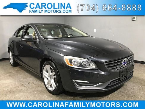 Used 2015 Volvo S60 T5 Premier image 1