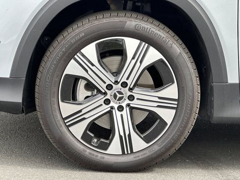 Certified 2024 Mercedes-Benz EQB 350 4MATIC SUV image 27