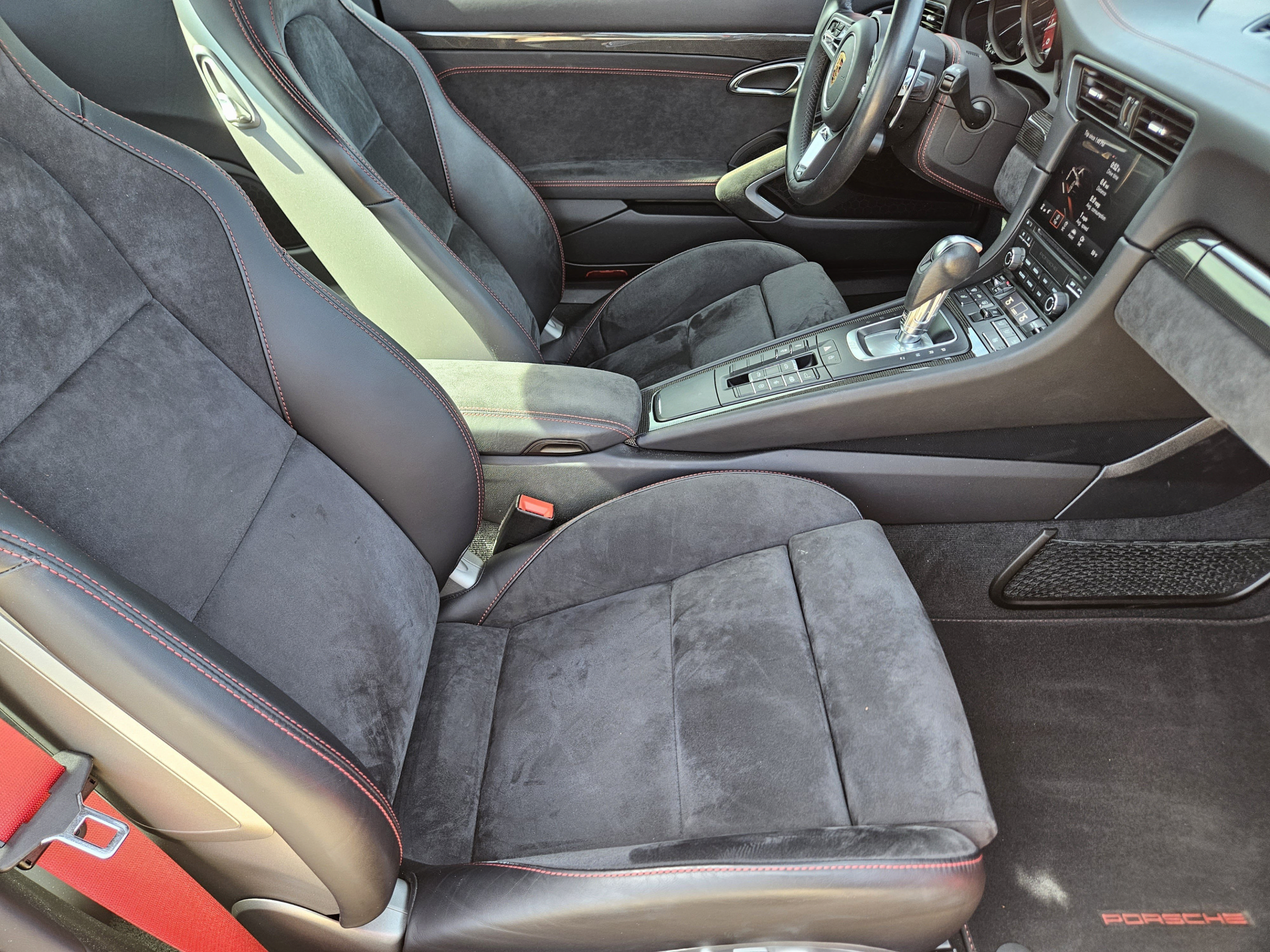 Used 2019 Porsche 911 Targa 4 GTS AWD/4WD image 6