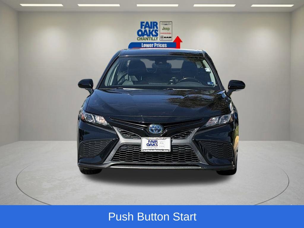 Used 2022 Toyota Camry SE w/ Convenience Package FWD image 5