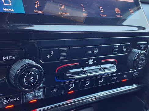 Used 2025 Jeep Grand Cherokee Limited image 53