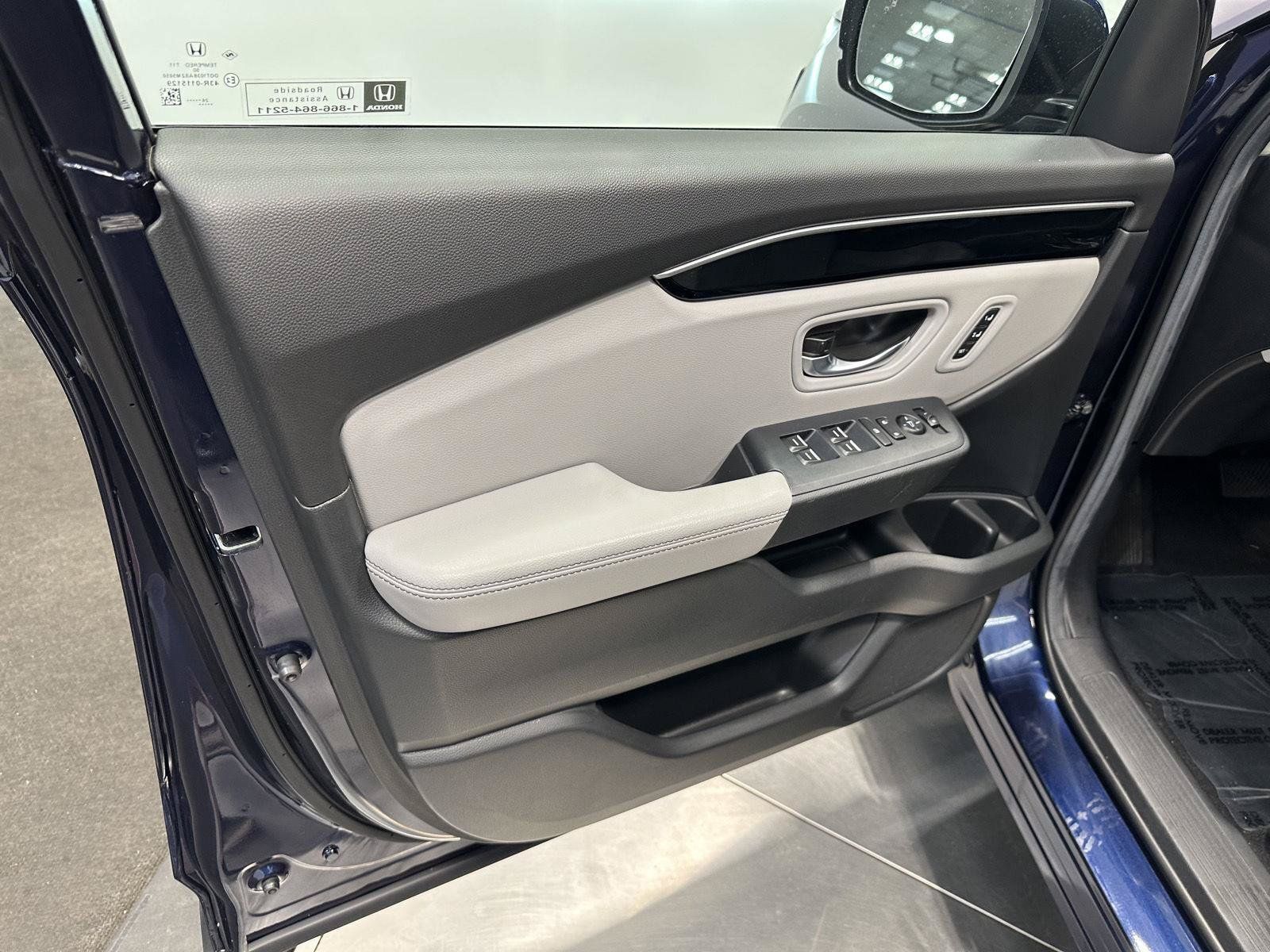 Certified 2025 Honda Pilot EX-L image 13