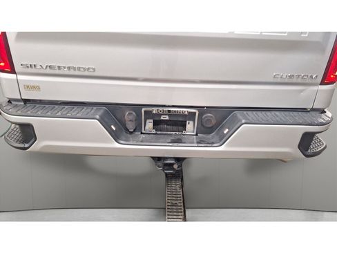 Used 2020 Chevrolet Silverado 1500 Custom w/ Custom Value Package image 24