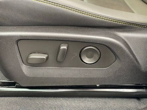 Used 2023 Chevrolet Colorado ZR2 w/ ZR2 Convenience Package III image 14