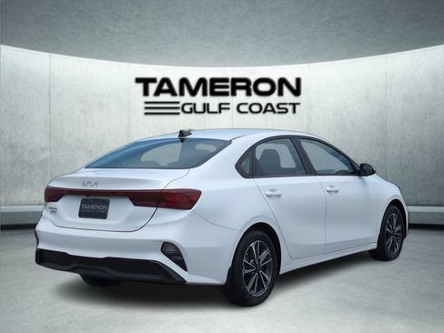 Used 2023 Kia Forte LXS FWD image 7
