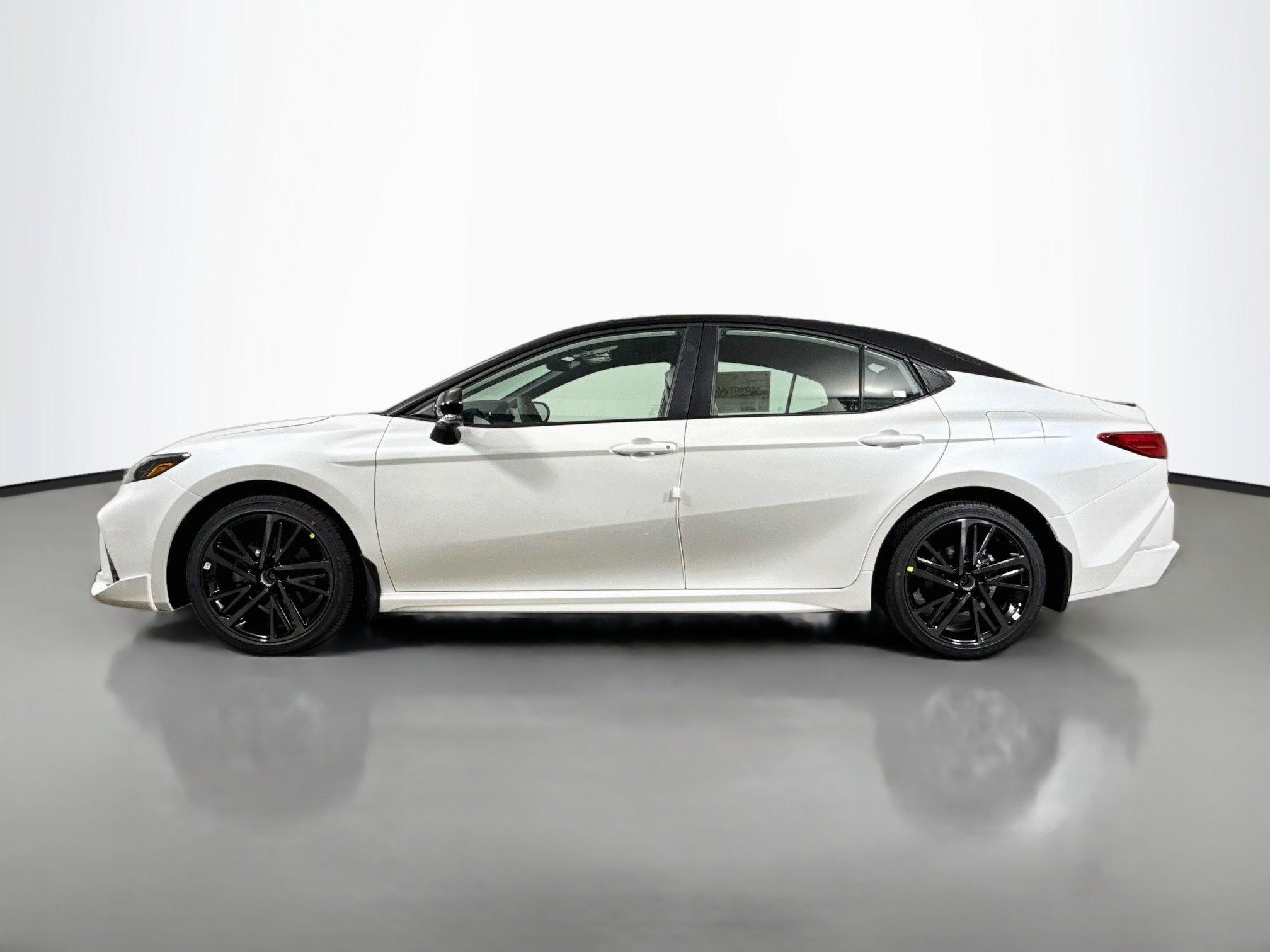 New 2027 Toyota Camry XSE AWD/4WD image 4