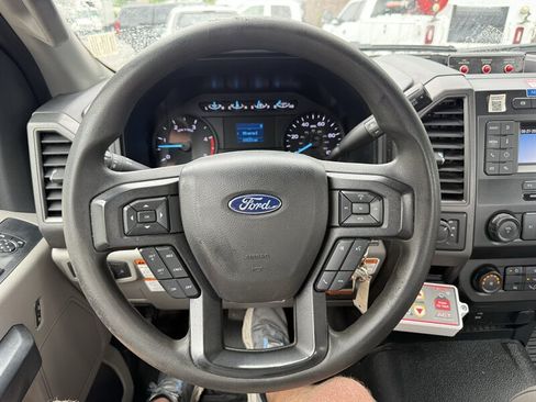 Used 2021 Ford F550 4x4 Regular Cab Super Duty image 31
