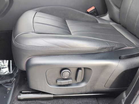 Used 2020 Land Rover Range Rover Sport HST image 24