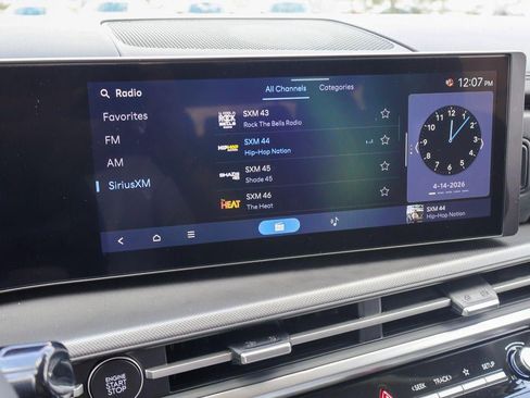 New 2026 Hyundai Santa Fe SE FWD image 5