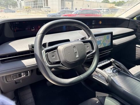 New 2026 Lincoln Nautilus Reserve AWD/4WD image 33