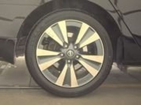 Used 2019 Nissan Sentra SL image 10