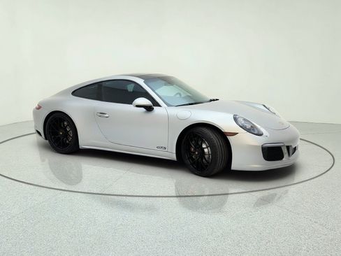 Used 2017 Porsche 911 Carrera GTS RWD image 10