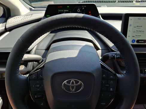Used 2024 Toyota Prius XLE AWD/4WD image 19