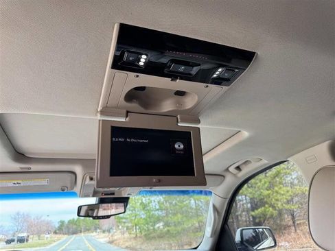 Used 2015 GMC Yukon XL Denali w/ Touring Package image 26