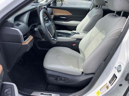Certified 2025 Toyota Grand Highlander AWD Hybrid image 15