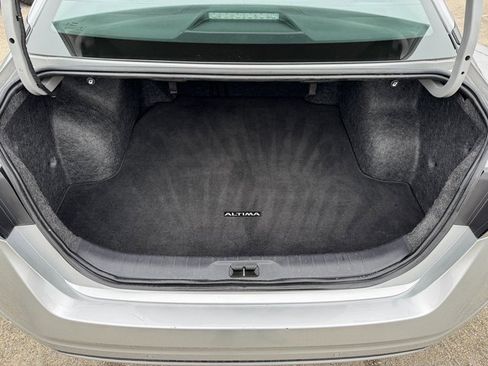 Used 2023 Nissan Altima 2.5 SV image 18