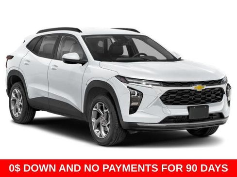 Used 2025 Chevrolet Trax LS FWD image 9