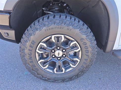 New 2026 Chevrolet Silverado 1500 ZR2 image 9