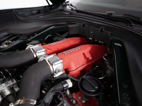 Used 2023 Ferrari Roma RWD image 18