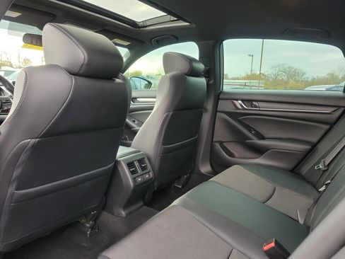 Used 2021 Honda Accord Sport image 14