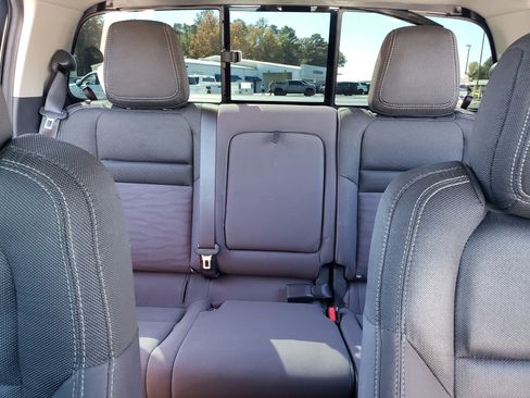 Used 2022 Nissan Frontier SV w/ Technology Package image 28