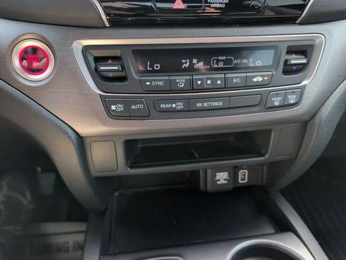 Used 2021 Honda Ridgeline Sport image 13
