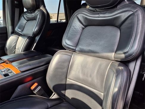 Used 2019 Lincoln Navigator Reserve w/ Cargo Package image 6